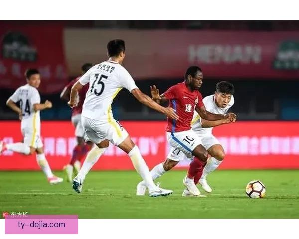 半场互交白卷难觅良机双方低迷