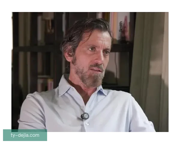 弗洛雷斯批皇马球员受高层庇护