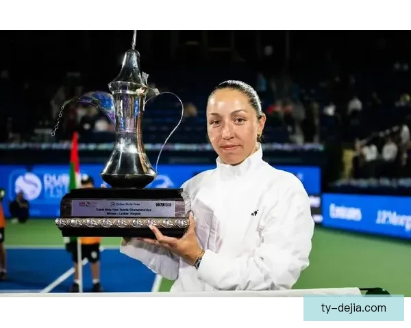 佩古拉夺冠教练无视翻车现场记